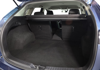 Подержанный автомобиль Mazda CX-5 2018 года (25 фото)