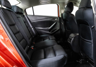 Подержанный автомобиль Mazda 6 Sedan 2018 года (19 фото)