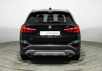 Подержанный автомобиль BMW X1 2018 года (6 фото)