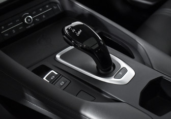 Подержанный автомобиль Haval F7 2023 года (11 фото)