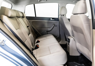 Подержанный автомобиль Volkswagen Golf Plus 2011 года (17 фото)