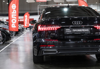 Подержанный автомобиль Audi A6 Sedan 2023 года (9 фото)