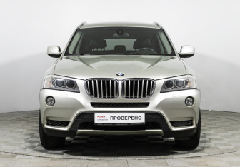Подержанный автомобиль BMW X3 2011 года (2 фото)