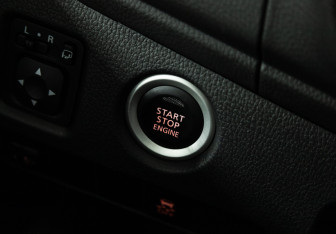 Подержанный автомобиль Mitsubishi Pajero Sport 2018 года (18 фото)