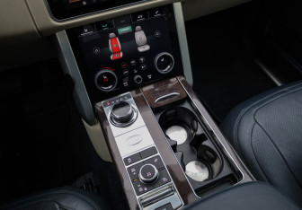 Подержанный автомобиль Land Rover Range Rover 2019 года (19 фото)