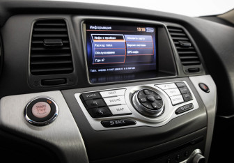 Подержанный автомобиль Nissan Murano Suv 2014 года (16 фото)