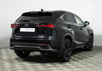 Подержанный автомобиль Lexus NX 2018 года (5 фото)