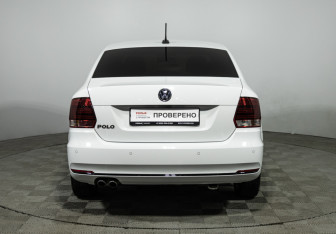 Подержанный автомобиль Volkswagen Polo Sedan 2019 года (6 фото)