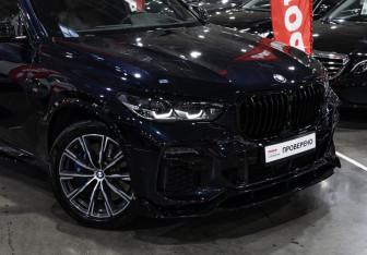 Подержанный автомобиль BMW X5 2020 года (9 фото)