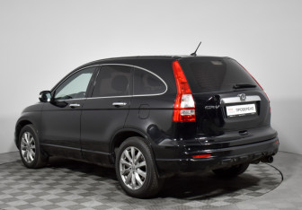 Подержанный автомобиль Honda CR-V 2011 года (7 фото)