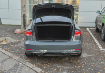 Подержанный автомобиль Audi A3 Sedan 2019 года (20 фото)