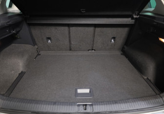 Подержанный автомобиль Volkswagen Tiguan 2019 года (30 фото)