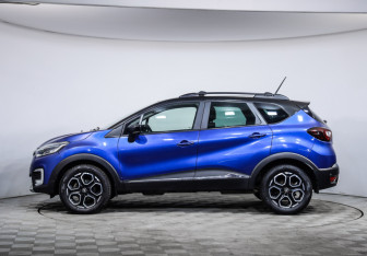 Подержанный автомобиль Renault Kaptur 2020 года (8 фото)
