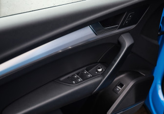 Подержанный автомобиль Audi Q5 2019 года (25 фото)