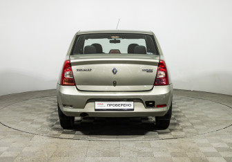 Подержанный автомобиль Renault Logan Sedan 2011 года (6 фото)