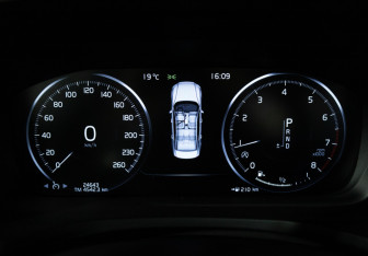 Подержанный автомобиль Volvo S60 2020 года (12 фото)