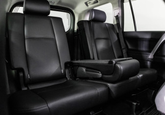 Подержанный автомобиль Toyota Land Cruiser Prado 2021 года (33 фото)