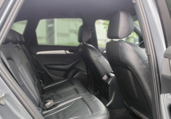 Подержанный автомобиль Audi Q5 2013 года (18 фото)
