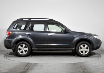 Подержанный автомобиль Subaru Forester Suv 2008 года (4 фото)