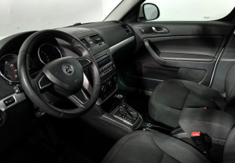 Подержанный автомобиль Skoda Yeti 2014 года (9 фото)
