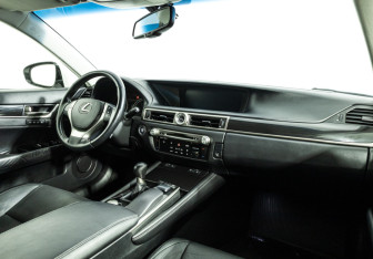 Подержанный автомобиль Lexus GS 2014 года (9 фото)