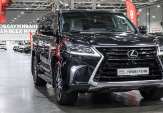 Подержанный автомобиль Lexus LX 2015 года (4 фото)