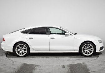 Подержанный автомобиль Audi A7 2013 года (4 фото)