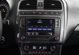 Подержанный автомобиль Volkswagen Polo Sedan 2019 года (16 фото)