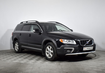 Подержанный автомобиль Volvo XC70 2014 года (3 фото)