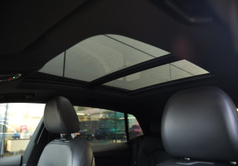 Подержанный автомобиль Audi Q8 2018 года (30 фото)