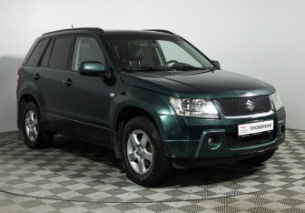 Подержанный автомобиль Suzuki Grand Vitara 2008 года (3 фото)