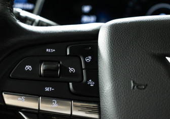 Подержанный автомобиль Cadillac Escalade Suv 2021 года (24 фото)