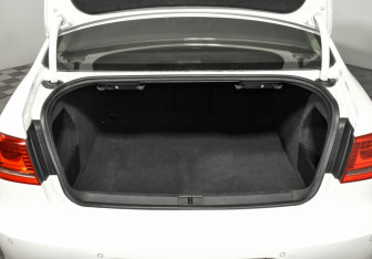 Подержанный автомобиль Volkswagen Passat Sedan 2012 года (19 фото)