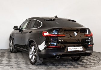 Подержанный автомобиль BMW X4 2019 года (7 фото)