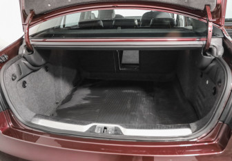 Подержанный автомобиль Skoda Superb Liftback 2014 года (26 фото)