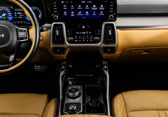 Подержанный автомобиль Kia Sorento 2021 года (12 фото)