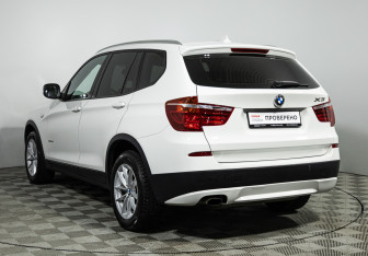 Подержанный автомобиль BMW X3 2013 года (23 фото)