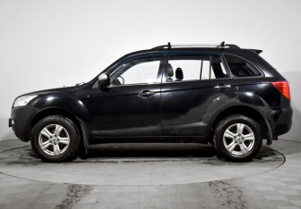 Подержанный автомобиль Lifan X60 2015 года (8 фото)