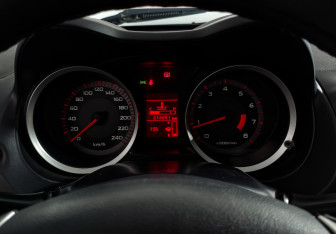 Подержанный автомобиль Mitsubishi Lancer Sedan 2009 года (17 фото)