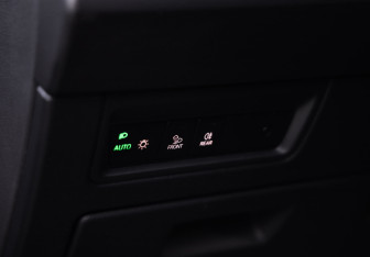 Подержанный автомобиль Volkswagen Touareg 2020 года (27 фото)