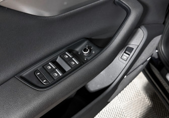 Подержанный автомобиль Audi Q7 2020 года (10 фото)