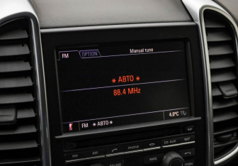 Подержанный автомобиль Porsche Cayenne 2014 года (18 фото)