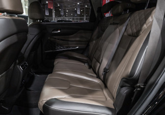 Подержанный автомобиль Hyundai Santa Fe 2021 года (12 фото)