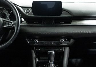 Подержанный автомобиль Mazda 6 Sedan 2018 года (14 фото)