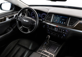 Подержанный автомобиль Hyundai Genesis 2015 года (20 фото)
