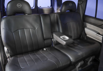 Подержанный автомобиль Nissan Patrol 2003 года (25 фото)