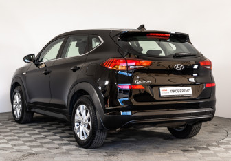 Подержанный автомобиль Hyundai Tucson 2019 года (7 фото)