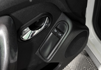 Подержанный автомобиль Renault Duster 2016 года (10 фото)