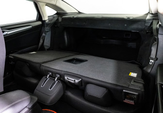 Подержанный автомобиль Ford Mondeo Sedan 2016 года (22 фото)