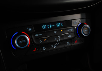 Подержанный автомобиль Ford Focus Hatchback 2019 года (14 фото)